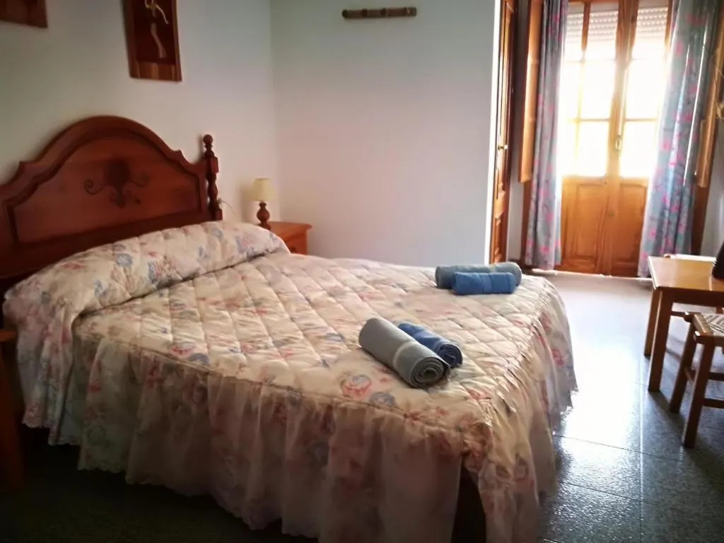Pensión Pension La Sierra Cortes de la Frontera